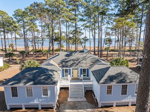 Homes For Sale - 152 Ave Of Oaks<br/> Daufuskie Island, SC 29915
