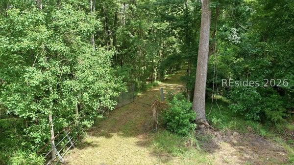 1611 S OKATIE HWY, HARDEEVILLE, SC 29927 - Image 26bd69d4ecb48bbc3ba488548cffae2f/2090462879