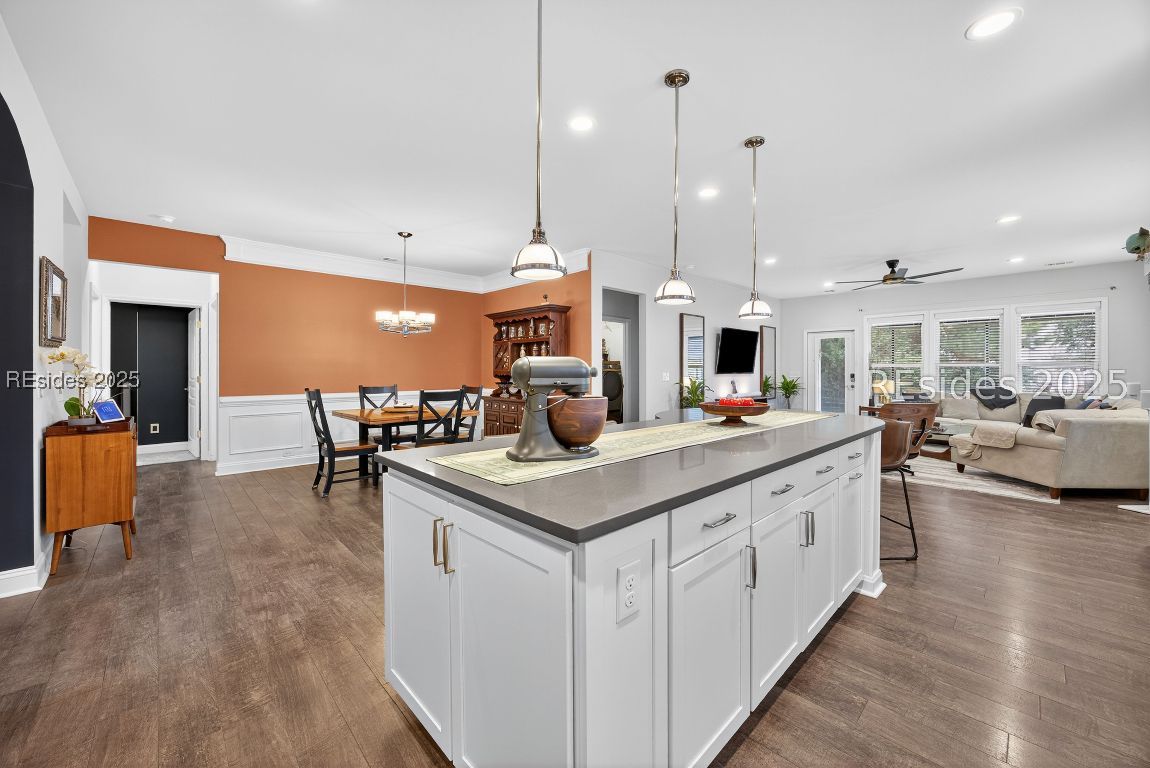2 Bainbridge Way