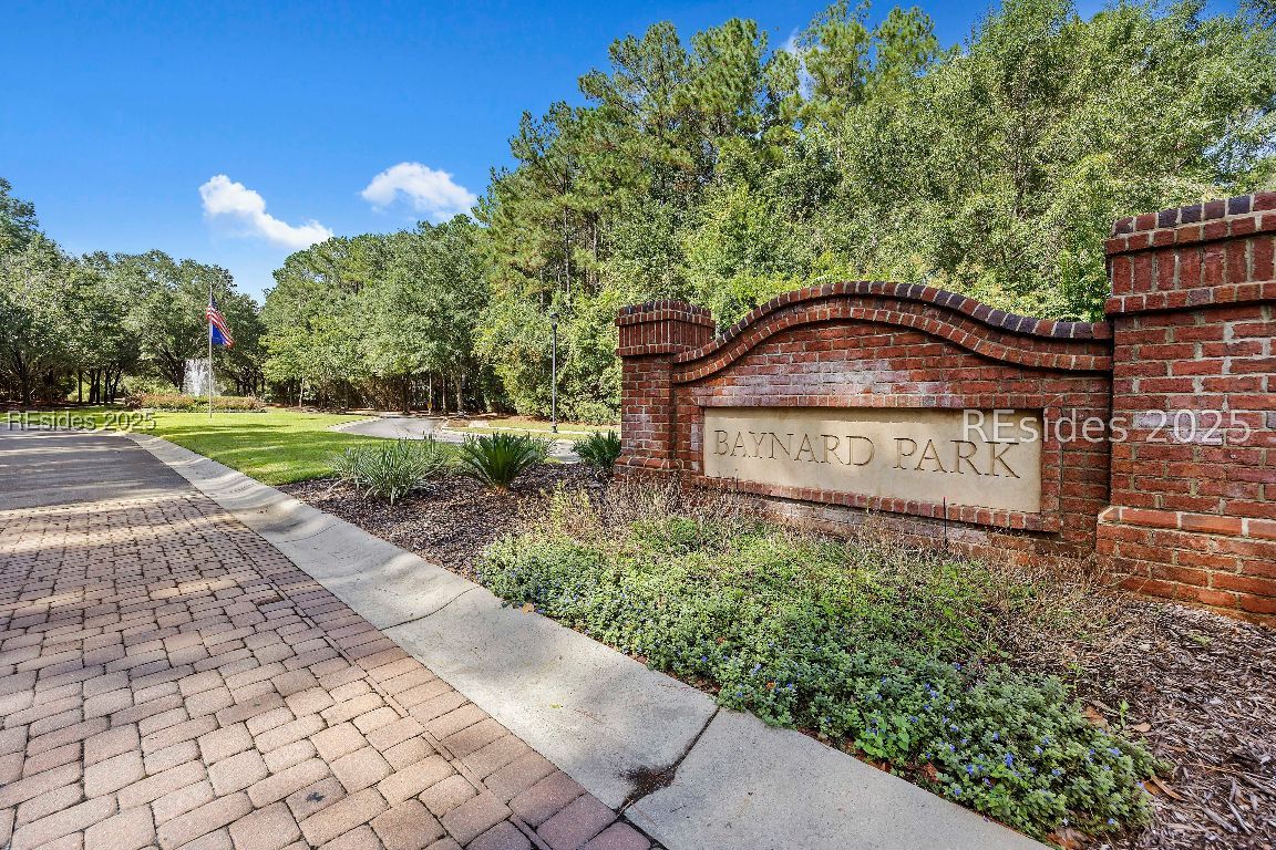 2 Bainbridge Way
