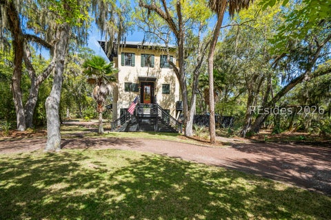 Homes For Sale - 4 N Point Trail<br/> Beaufort, SC 29907