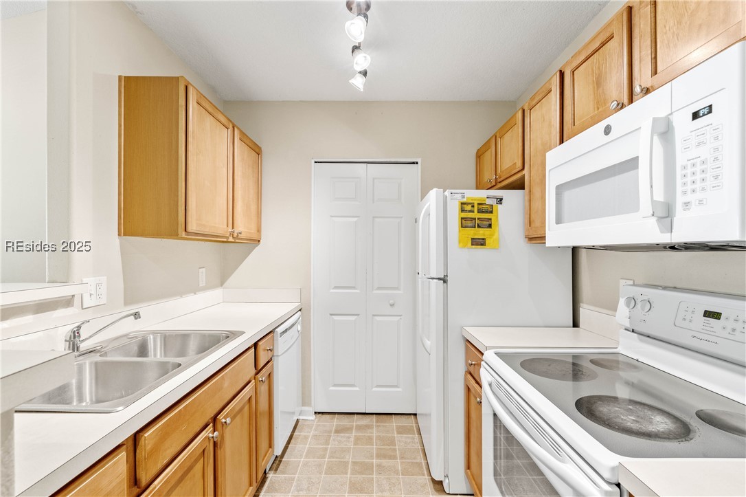 897 Fording Island Road #301, Bluffton, Texas image 2