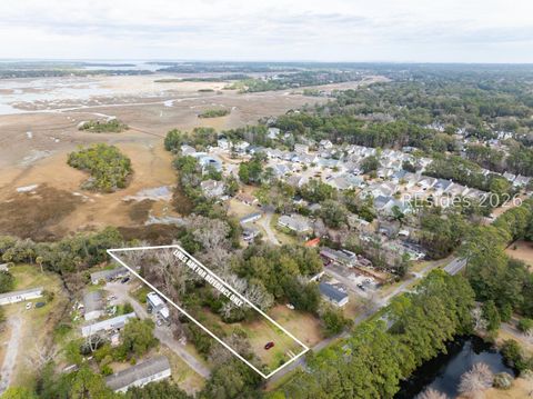 Vacant Land For Sale - 15 Sassafras Lane<br/> Hilton Head Island, SC 29926