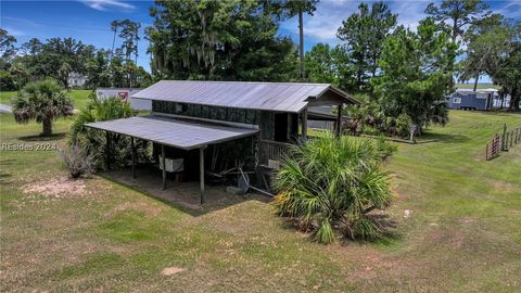 A home in Daufuskie Island