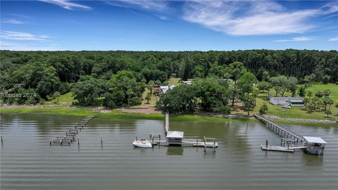 A home in Daufuskie Island