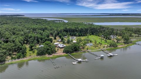 A home in Daufuskie Island