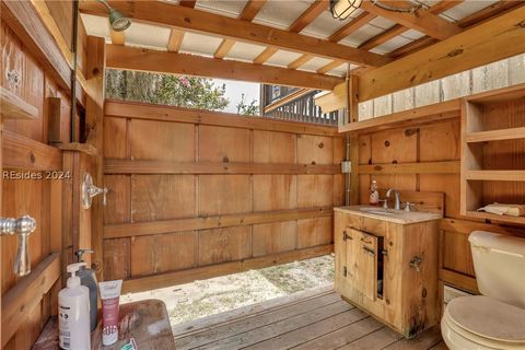 A home in Daufuskie Island