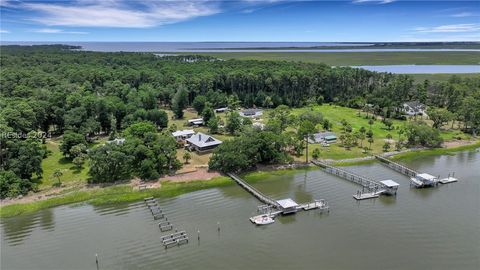 A home in Daufuskie Island