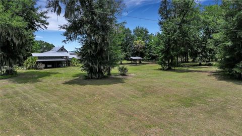 A home in Daufuskie Island