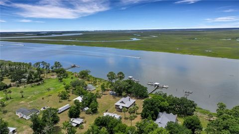 A home in Daufuskie Island