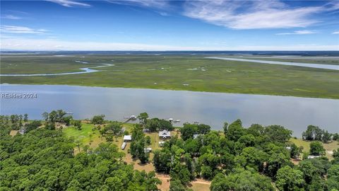 A home in Daufuskie Island