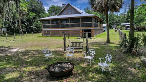 A home in Daufuskie Island