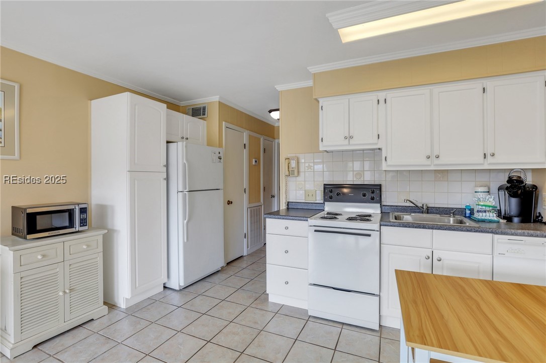 40 Folly Field Road #B115, Hilton Head Island, South Carolina image 20