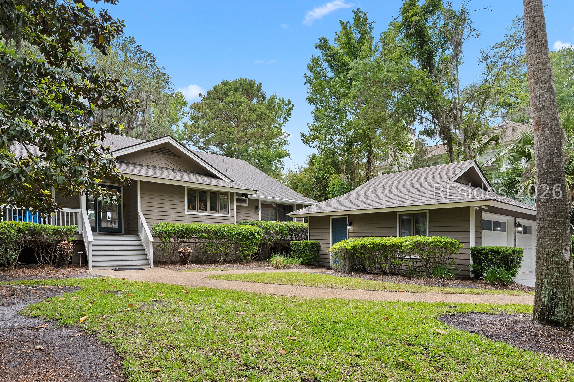 15 Promontory Court