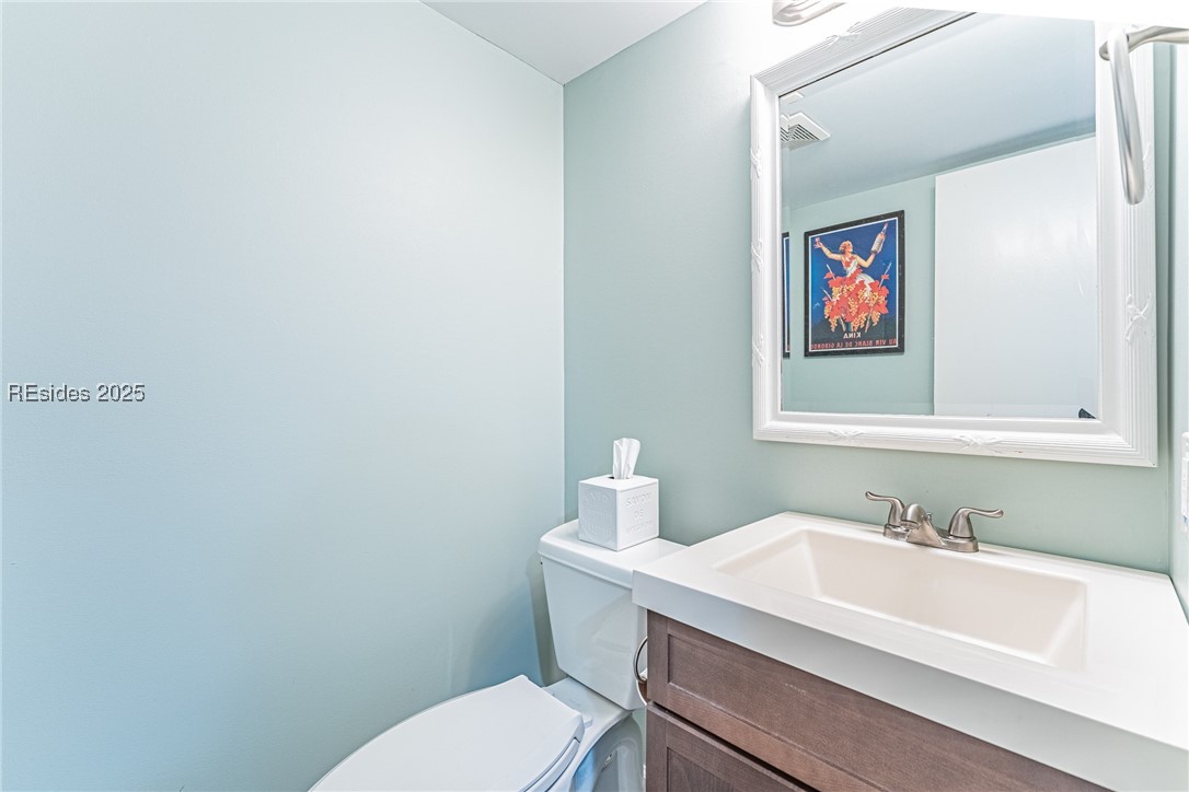90 Gloucester Road #1005, Hilton Head Island, Texas image 14