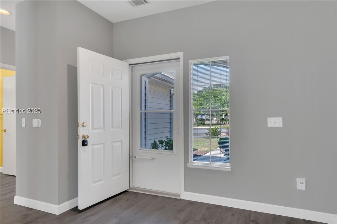 1 Coburn Lane, Bluffton, Texas image 3