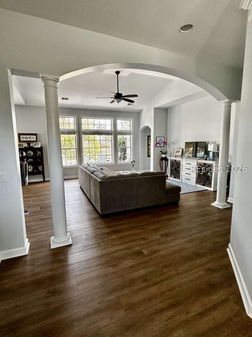 14 S Point Court