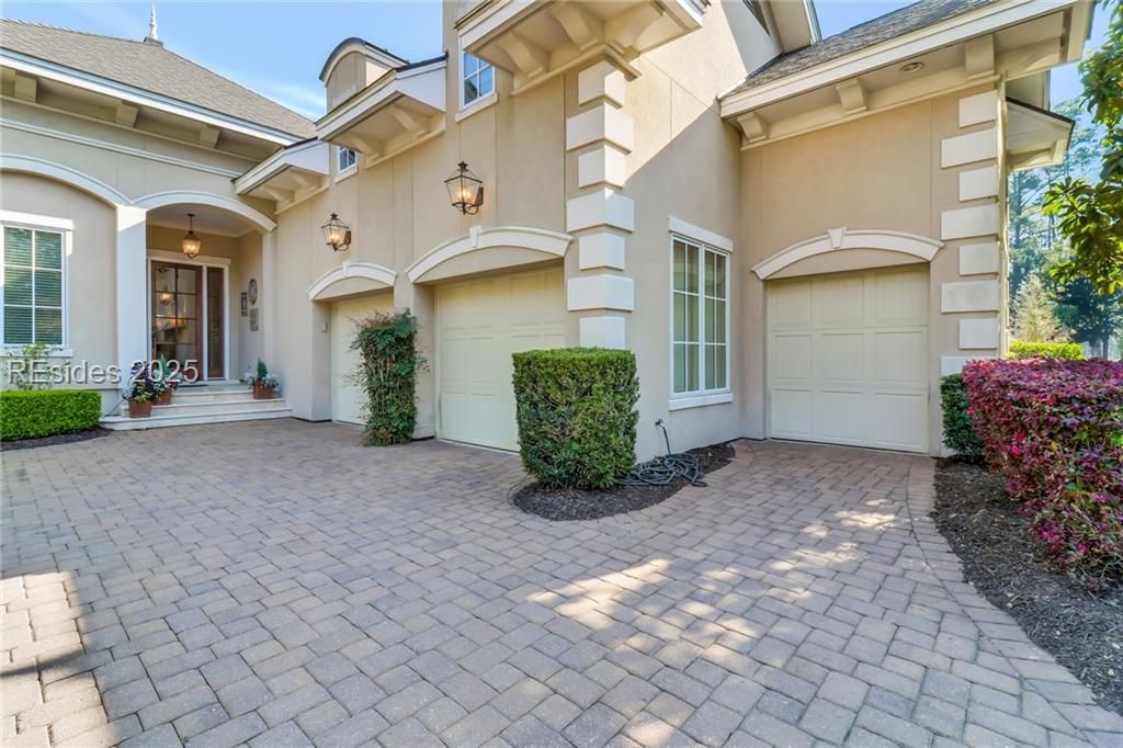 1 E Summerton Drive