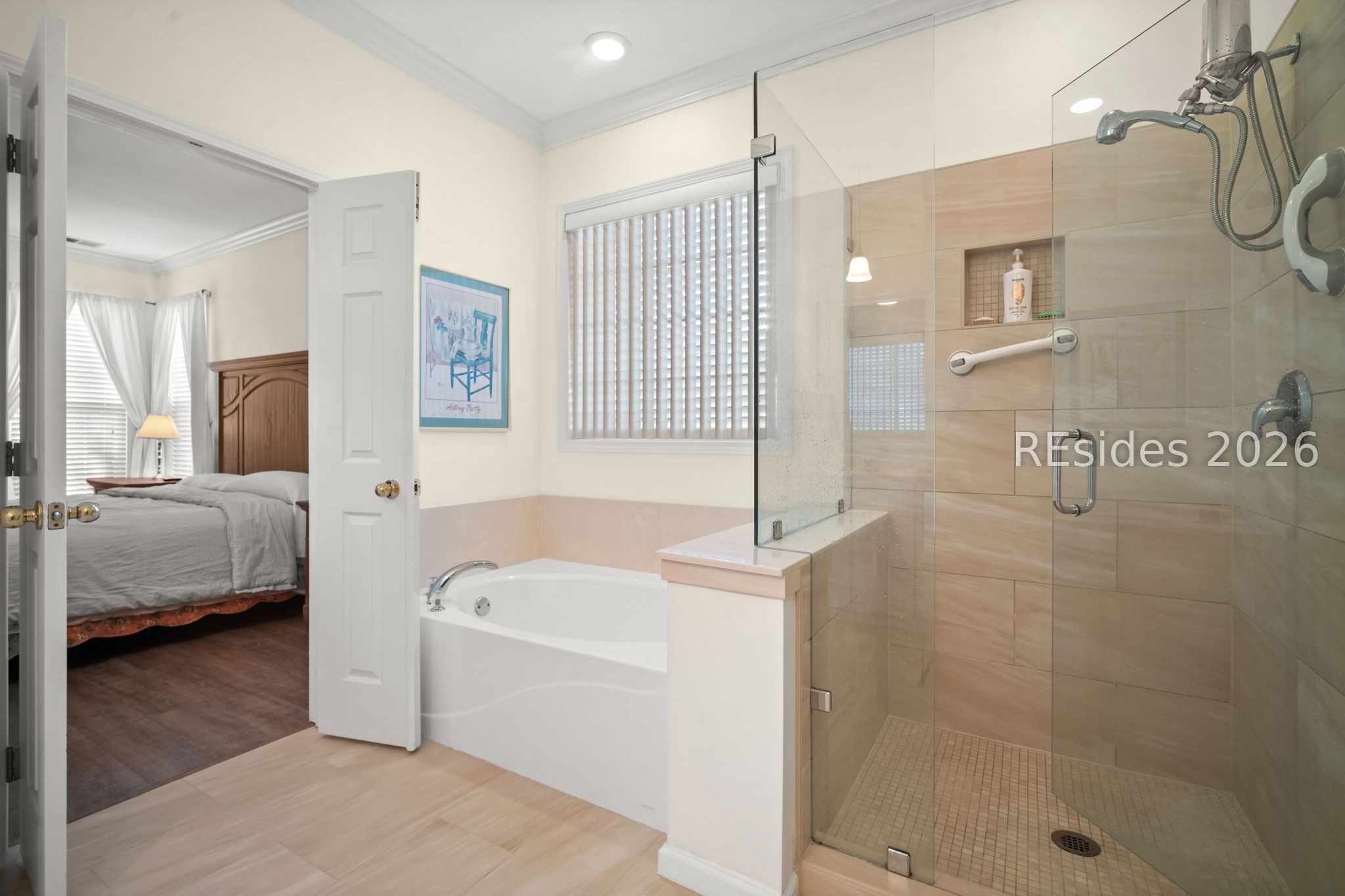 5 Glenwood Springs Court