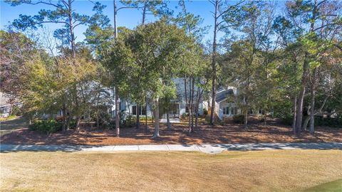 A home in Saint Helena Island