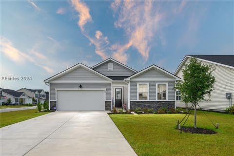 Photo for 39 Hartwell Road