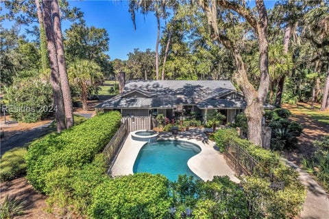 Photo for 8 Willow Oak Road W