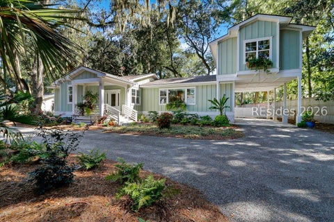 Homes For Sale - 27 Palmetto Beach Drive<br/> Bluffton, SC 29910