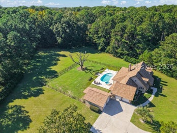 Single Family Residence at 9 Amberly