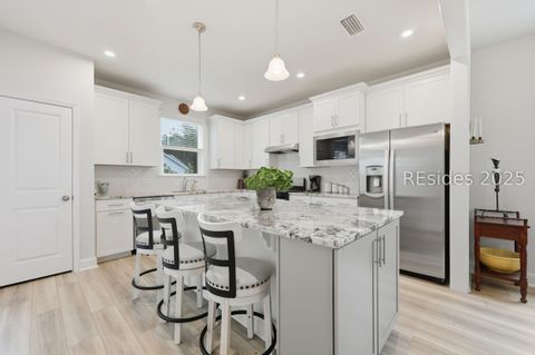 Homes For Sale - 814 Aurora Way<br/> Bluffton, SC 29909