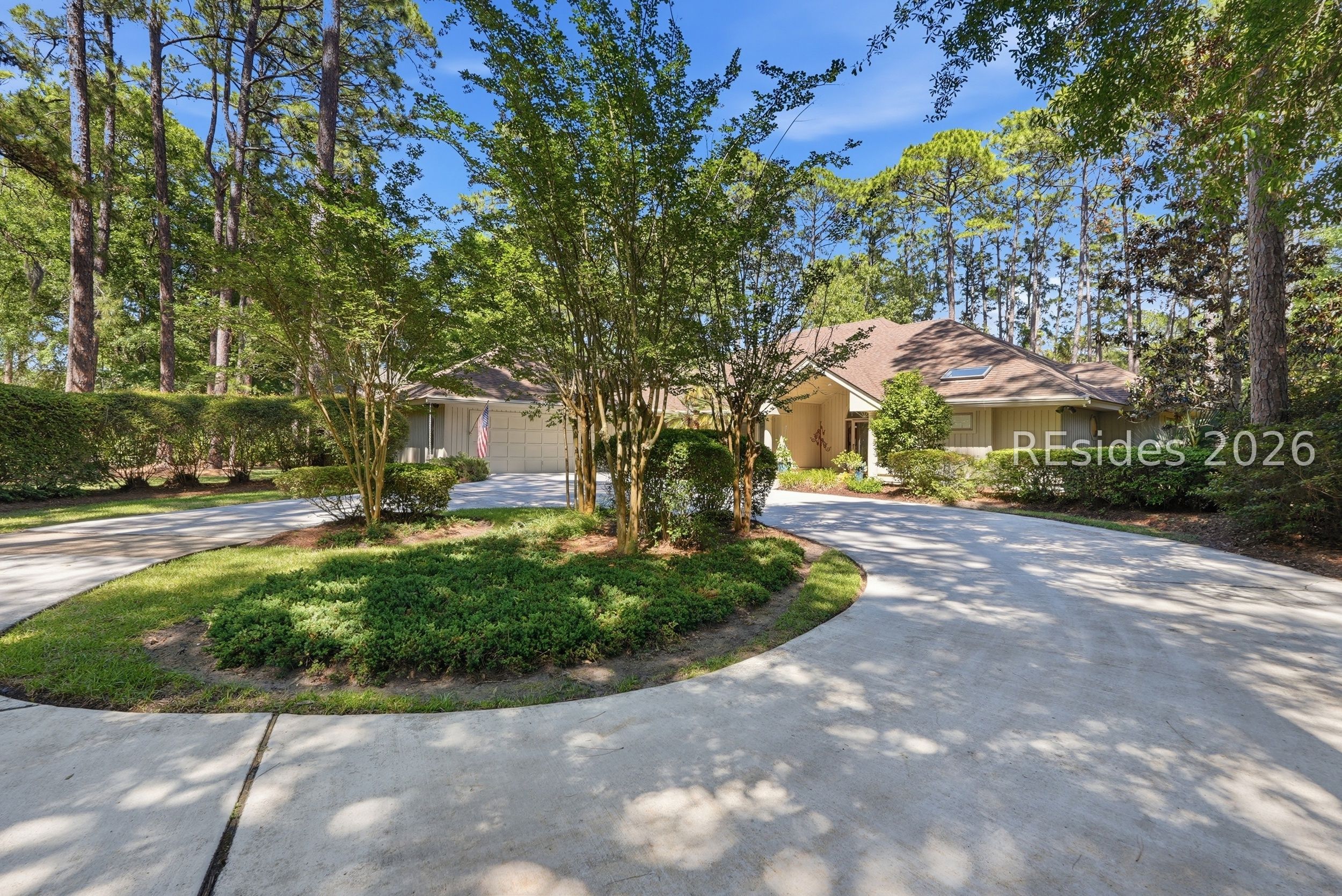 6 Shadewood Lane