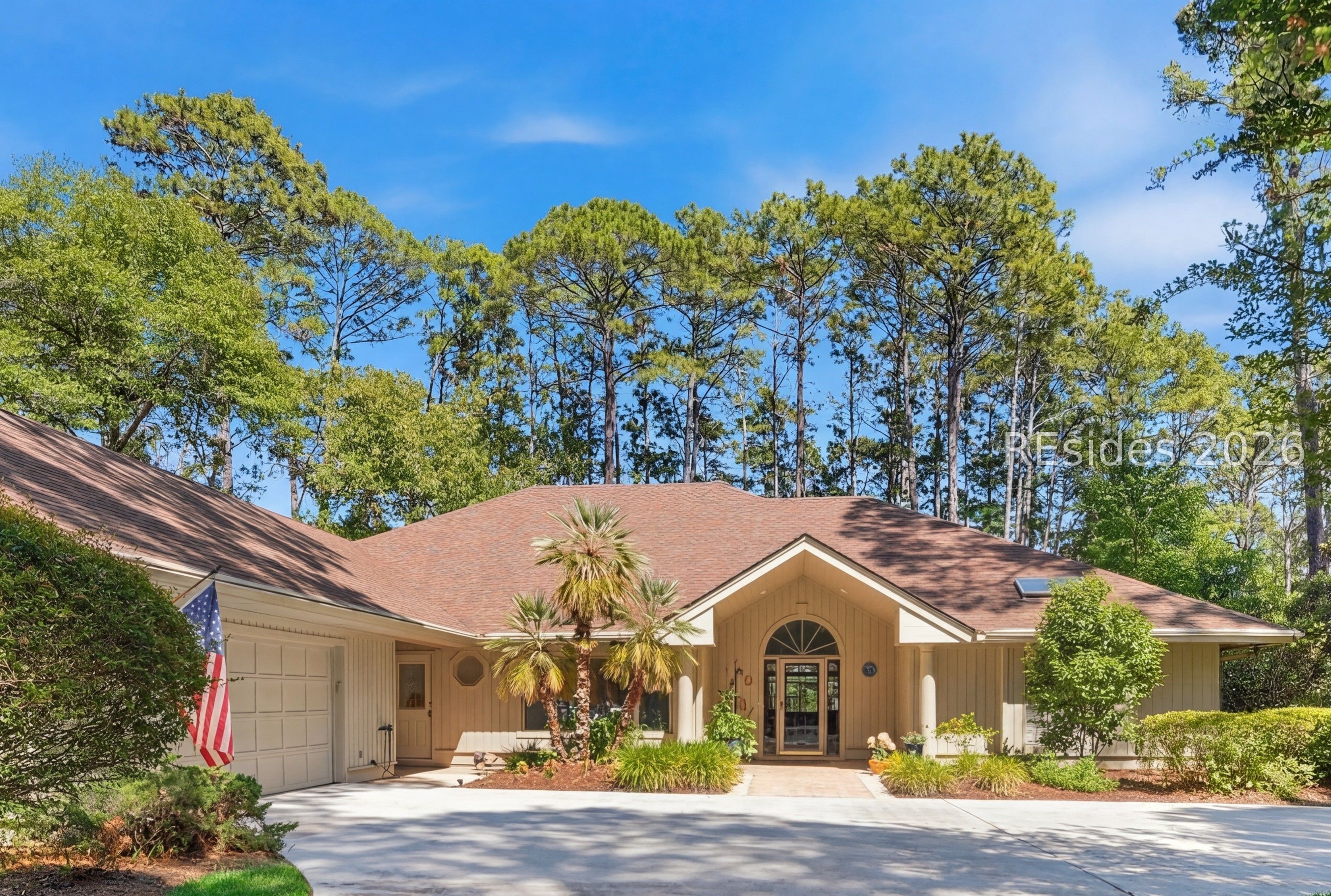 6 Shadewood Lane
