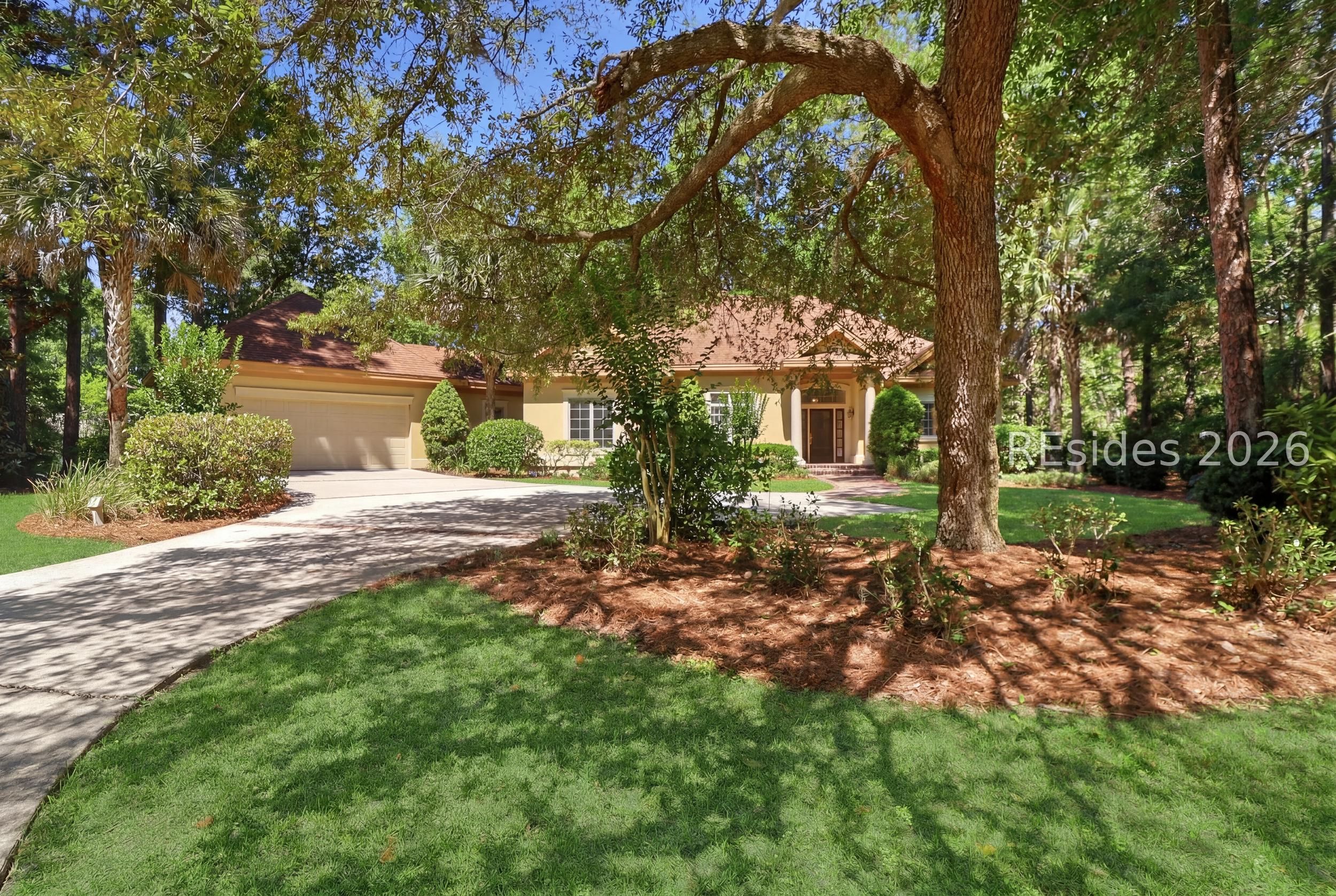 37 Crooked Pond Drive