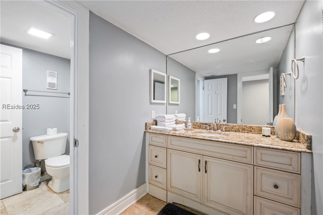 34 S Forest Beach Drive #B4, Hilton Head Island, Texas image 15