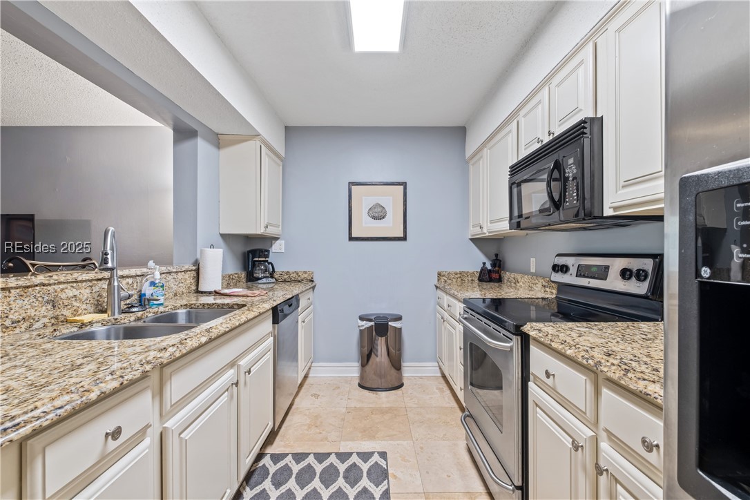 34 S Forest Beach Drive #B4, Hilton Head Island, Texas image 6