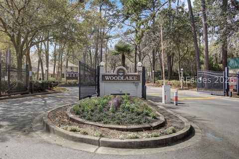 Condo For Sale - 96 Mathews Drive #157<br/> Hilton Head Island, SC 29926