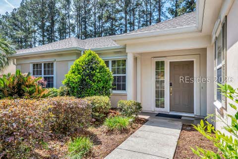 Homes For Sale - 14 Southern Red Road<br/> Bluffton, SC 29909