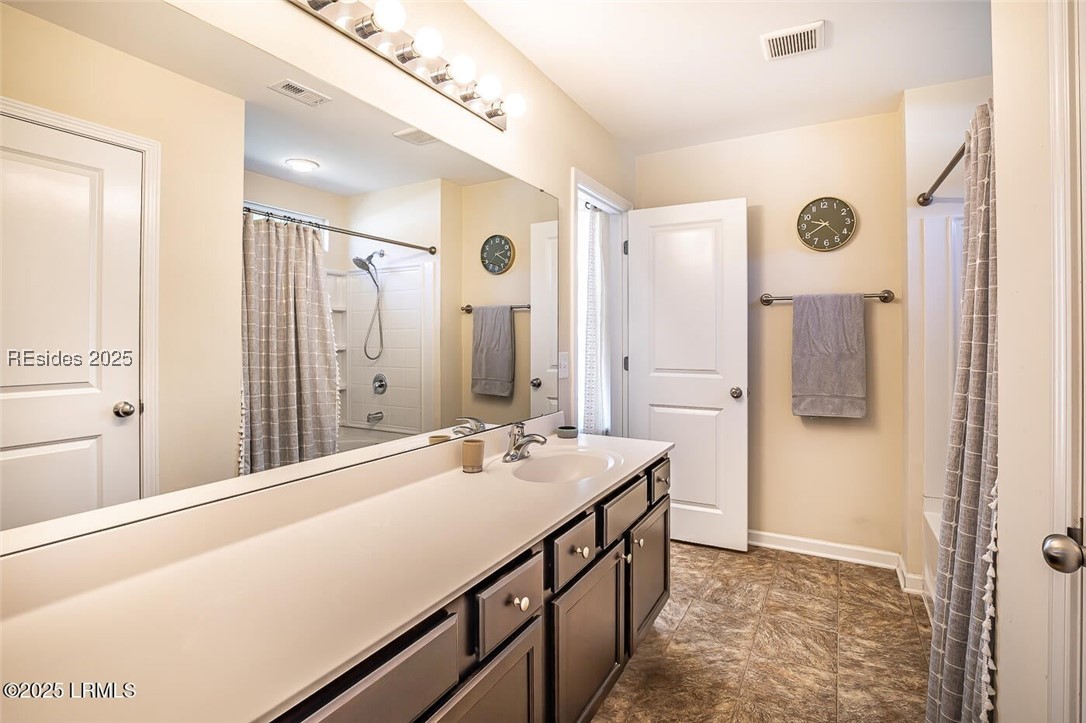 Bluffton, South Carolina 29910, United States, 4 Bedrooms Bedrooms, ,3 BathroomsBathrooms,Residential,Active,94528