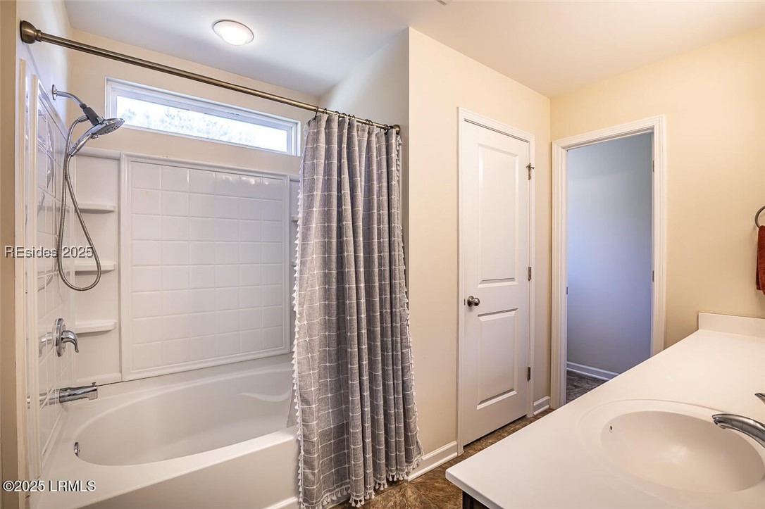 Bluffton, South Carolina 29910, United States, 4 Bedrooms Bedrooms, ,3 BathroomsBathrooms,Residential,Active,94528