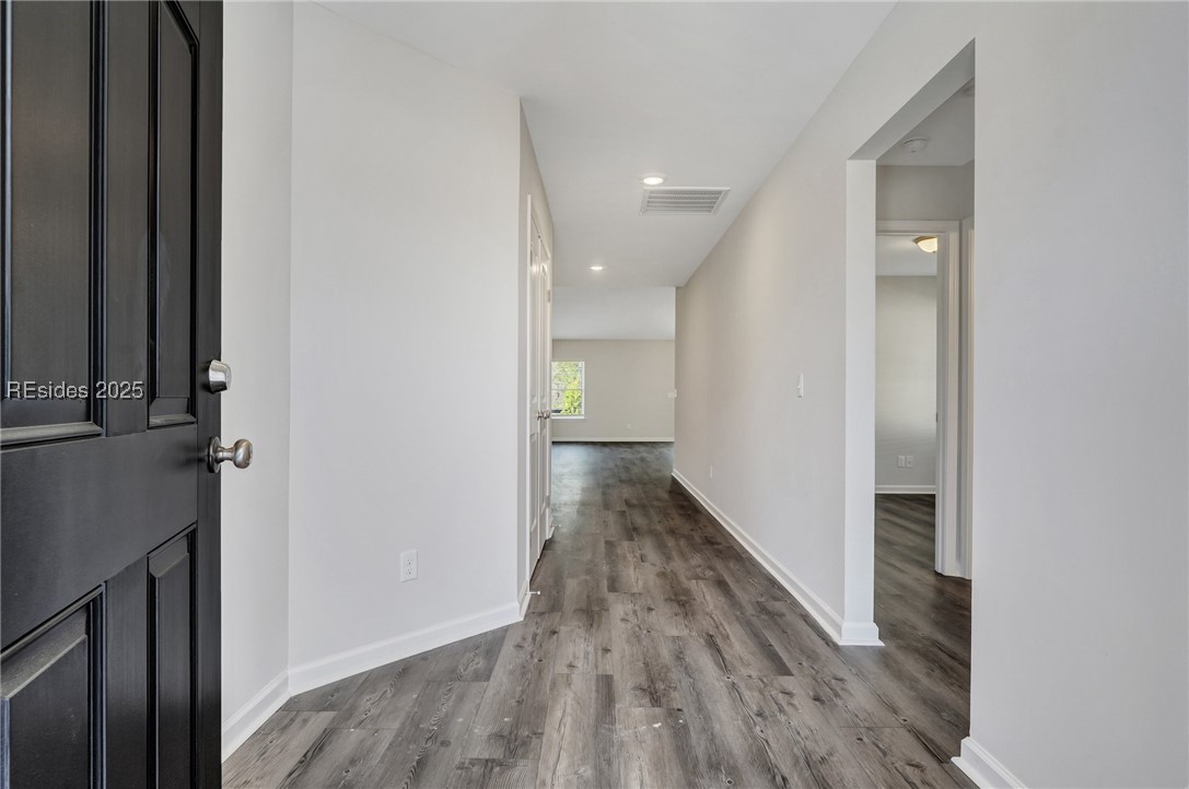 206 Founders Walk