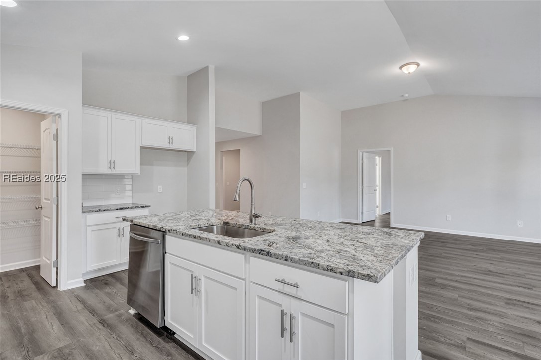 206 Founders Walk