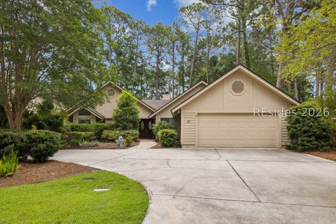 Homes For Sale - 20 Honey Locust Circle<br/> Hilton Head Island, SC 29926