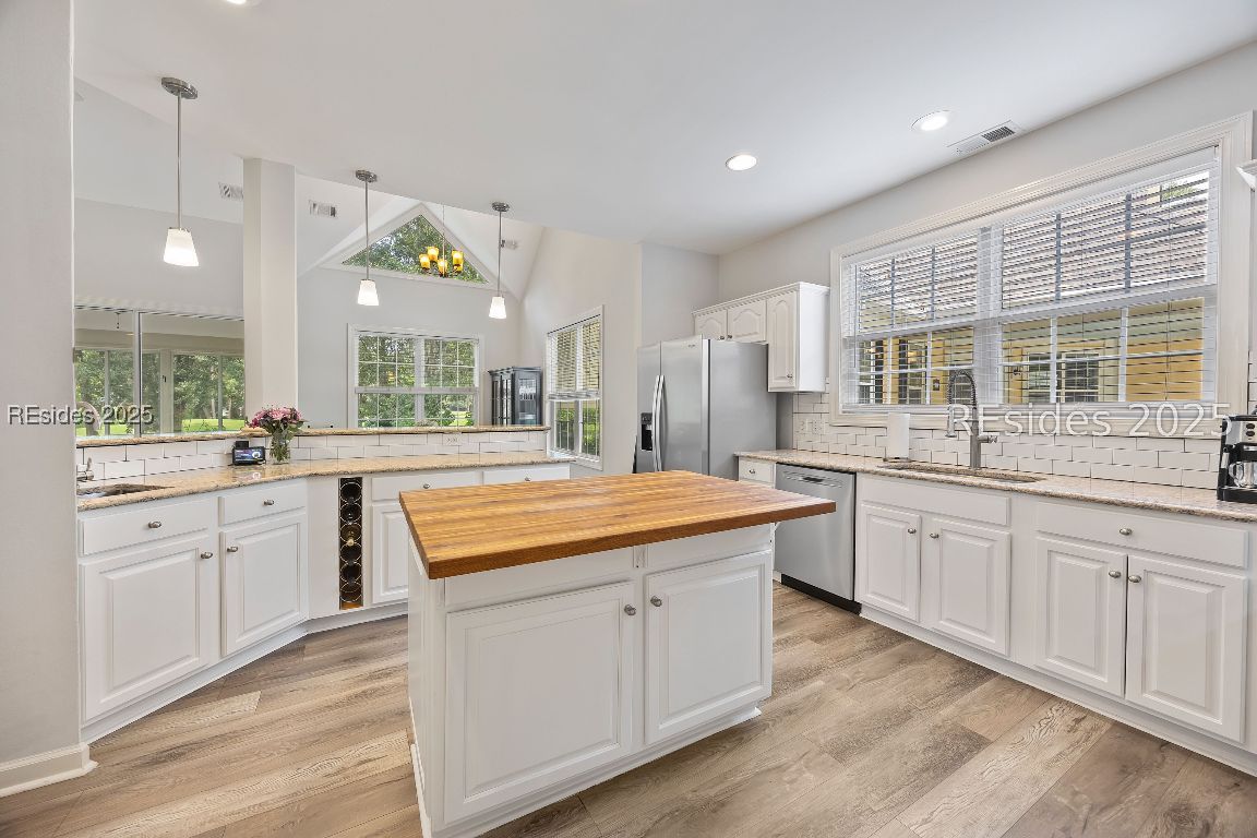 Hilton Head Island, South Carolina 29926, United States, 4 Bedrooms Bedrooms, ,3 BathroomsBathrooms,Residential,Active,103157