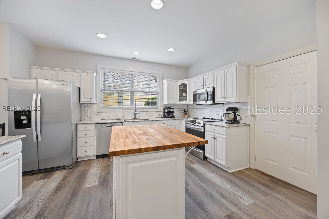 Hilton Head Island, South Carolina 29926, United States, 4 Bedrooms Bedrooms, ,3 BathroomsBathrooms,Residential,Active,103157