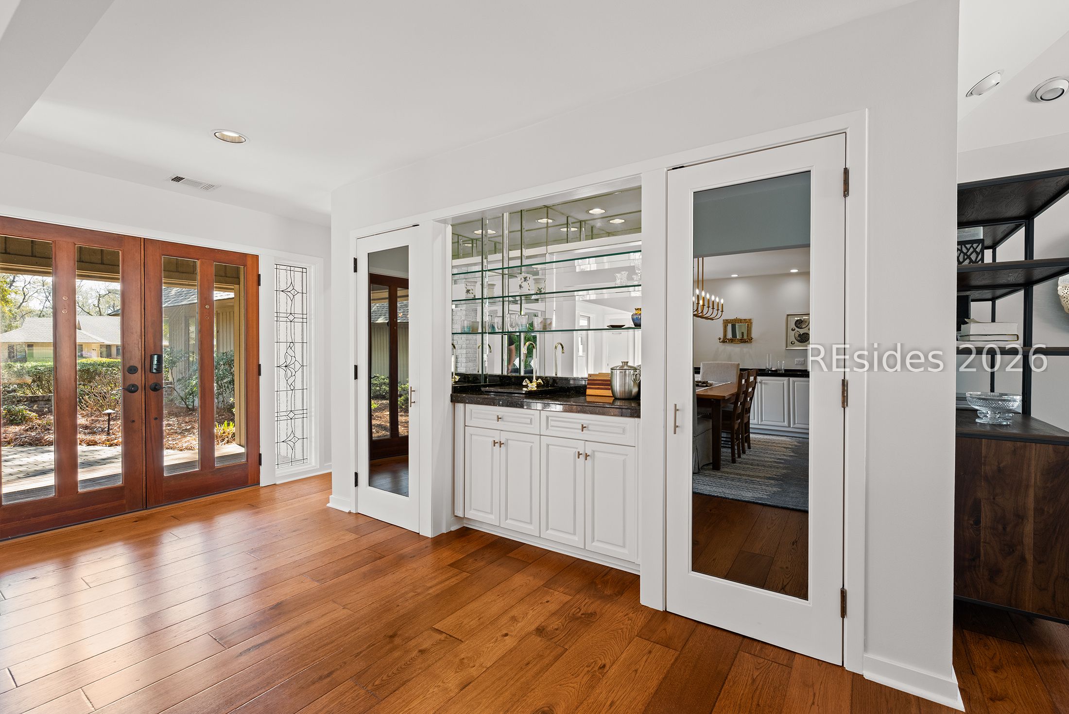 24 Royal Crest Drive