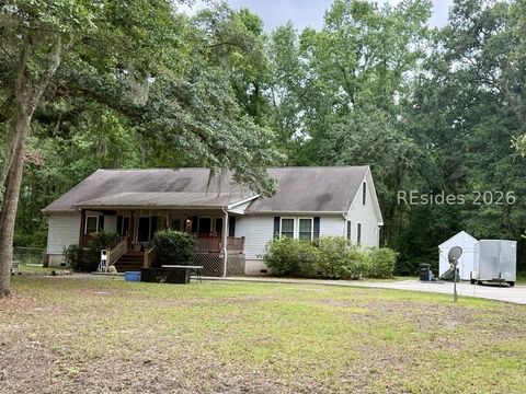 Homes For Sale - 12 Ard Road<br/> Beaufort County, Beaufort, SC 29906