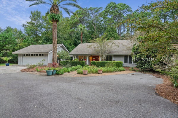 51 CYPRESS MARSH DR, HILTON HEAD ISLAND, SC 29926 - Image 68fbd63fd08e3824a442fbd2fcad6a03/394472246