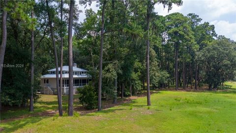 A home in Daufuskie Island