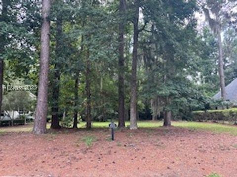 Vacant Land For Sale - 19 E Summerton Court<br/> Bluffton, SC 29910