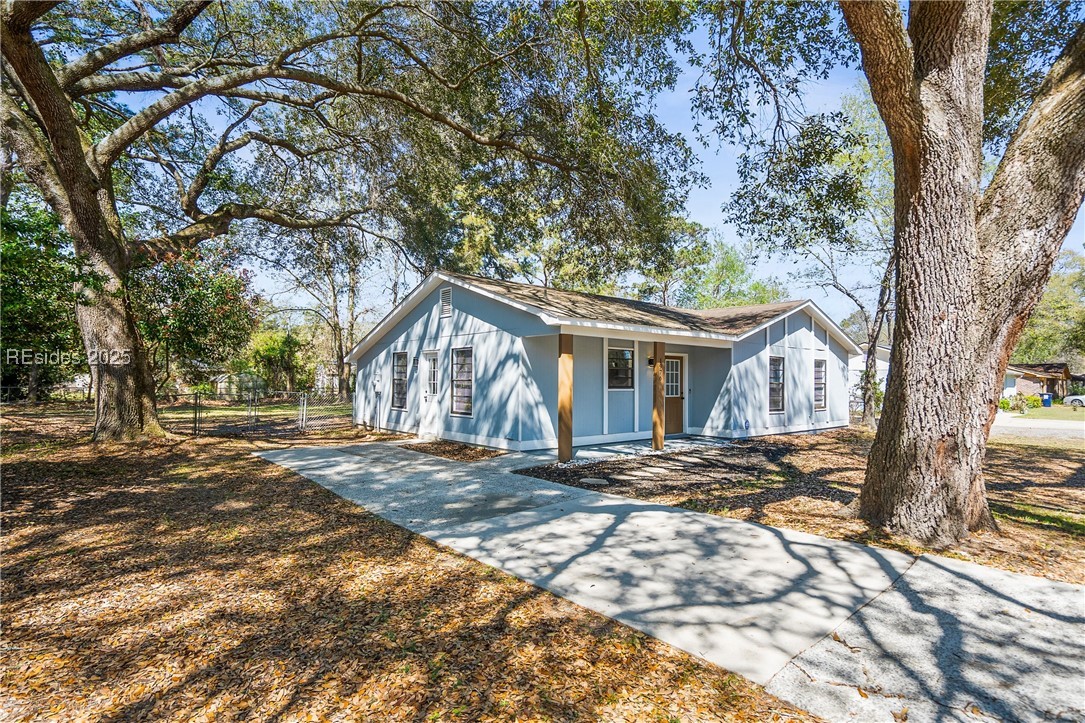 1976 Pulaski Drive, Beaufort, South Carolina image 2