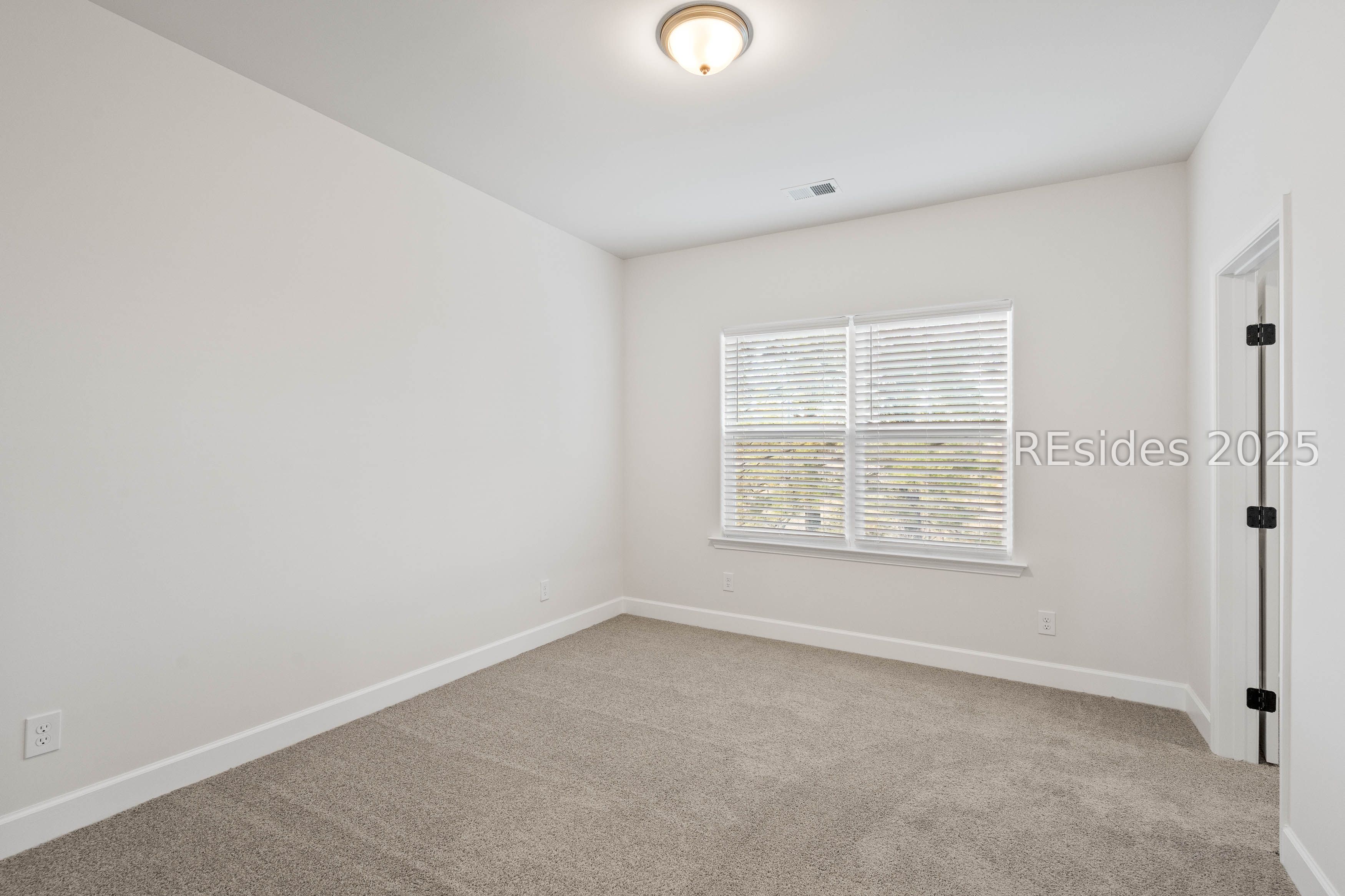 Ridgeland, South Carolina 29936, United States, 3 Bedrooms Bedrooms, ,3 BathroomsBathrooms,Residential,Active,78854